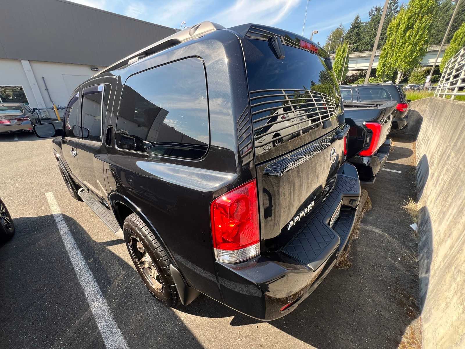 Thumbnail: 2011 Nissan Armada - 7