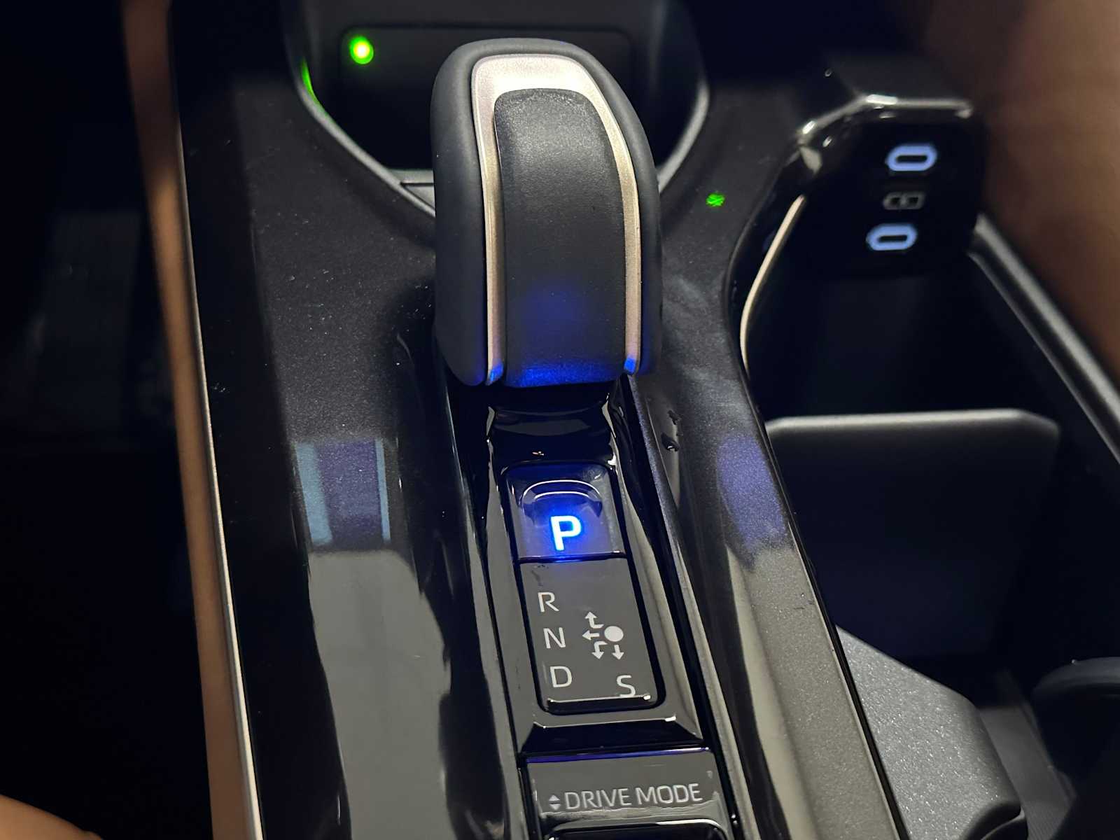 Thumbnail: 2026 Toyota Crown Signia - 16