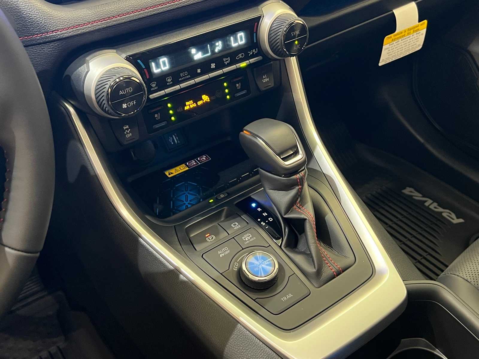 Thumbnail: 2025 Toyota RAV4 - 23