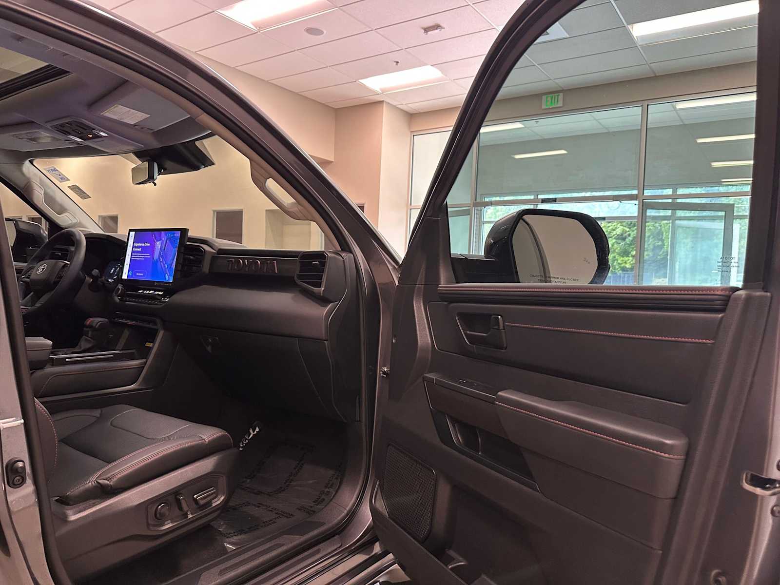 Thumbnail: 2023 Toyota Sequoia - 29