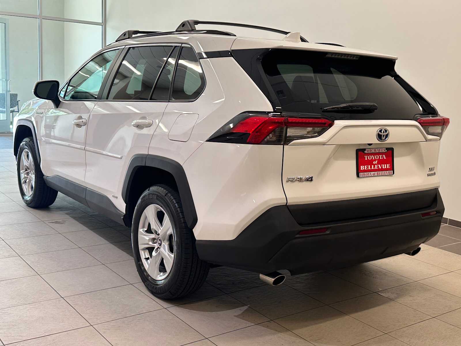 Thumbnail: 2020 Toyota RAV4 - 4