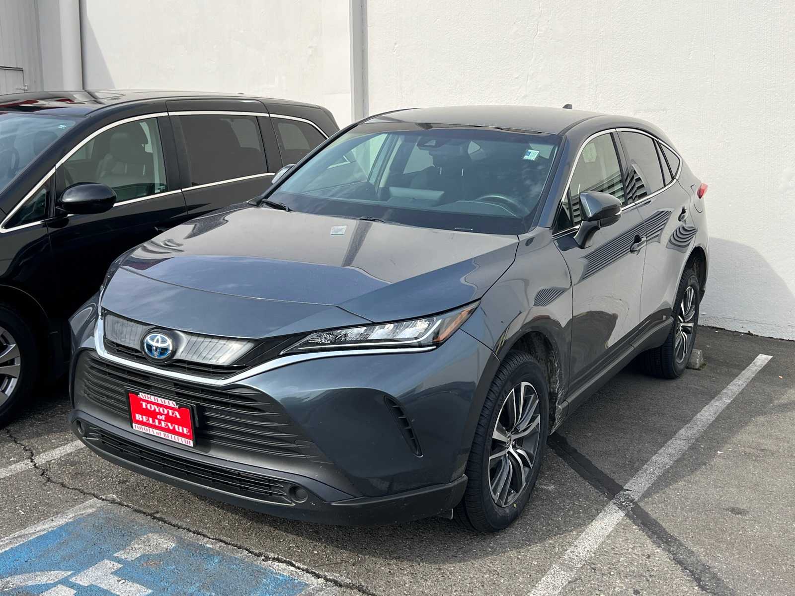 Thumbnail: 2022 Toyota Venza - 1