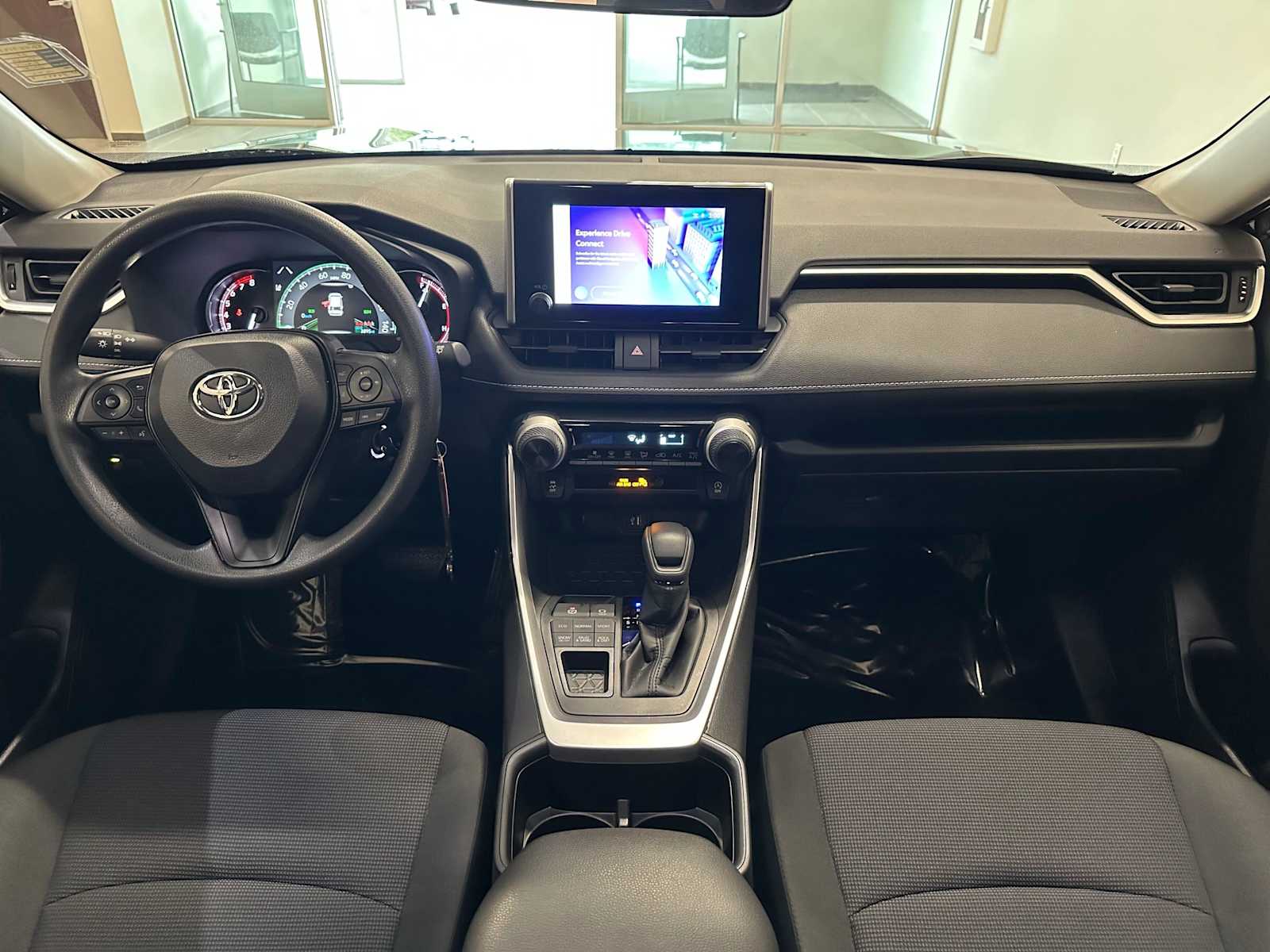 Thumbnail: 2025 Toyota RAV4 - 10