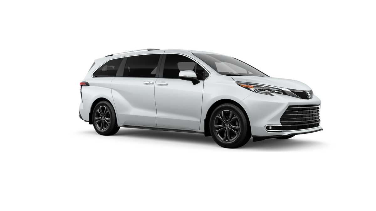 Thumbnail: 2026 Toyota Sienna - 14