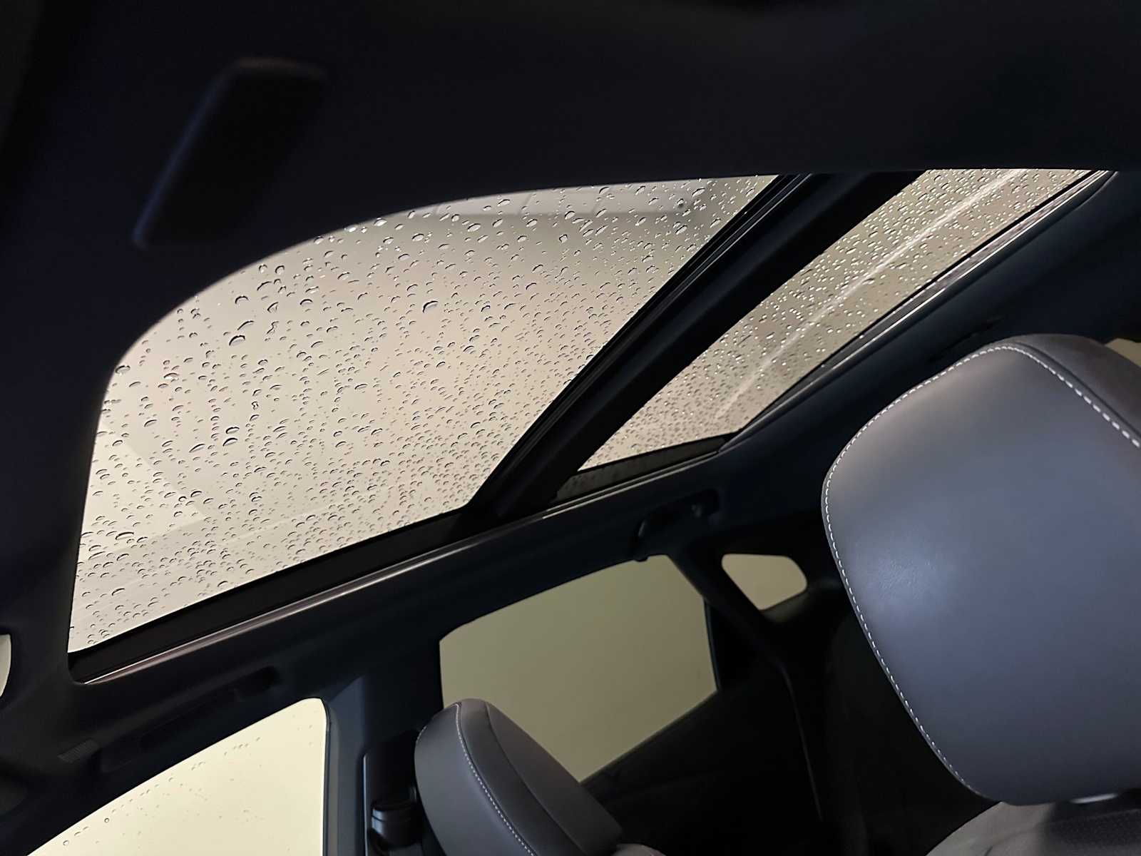 Thumbnail: 2025 Lexus RX - 22