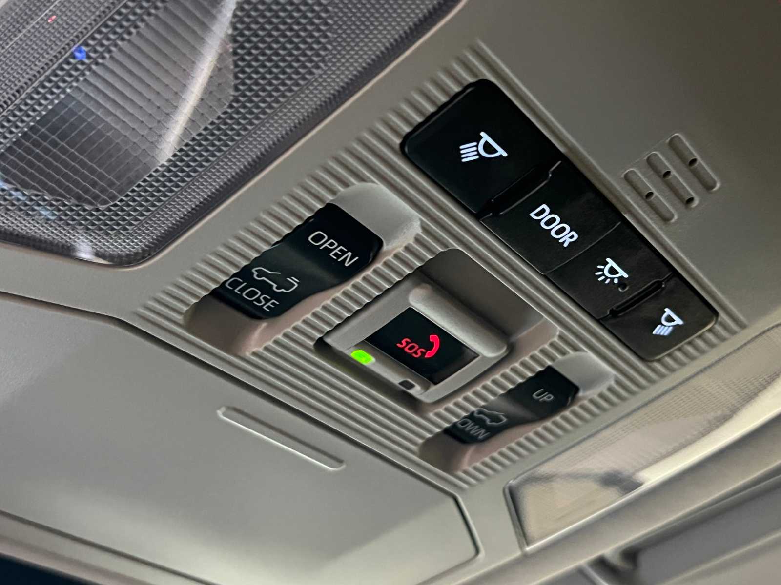 Thumbnail: 2025 Toyota RAV4 - 29