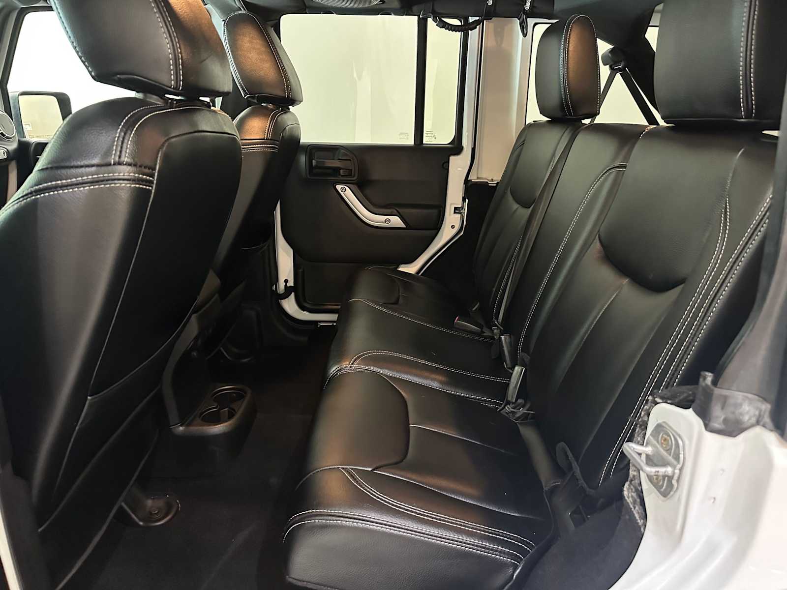 Thumbnail: 2013 Jeep Wrangler - 20