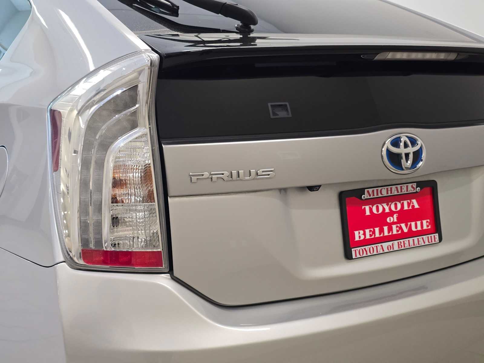 Thumbnail: 2013 Toyota Prius - 6