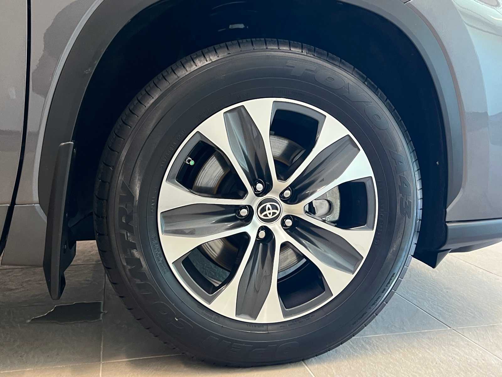 2022 Toyota Highlander XLE 6