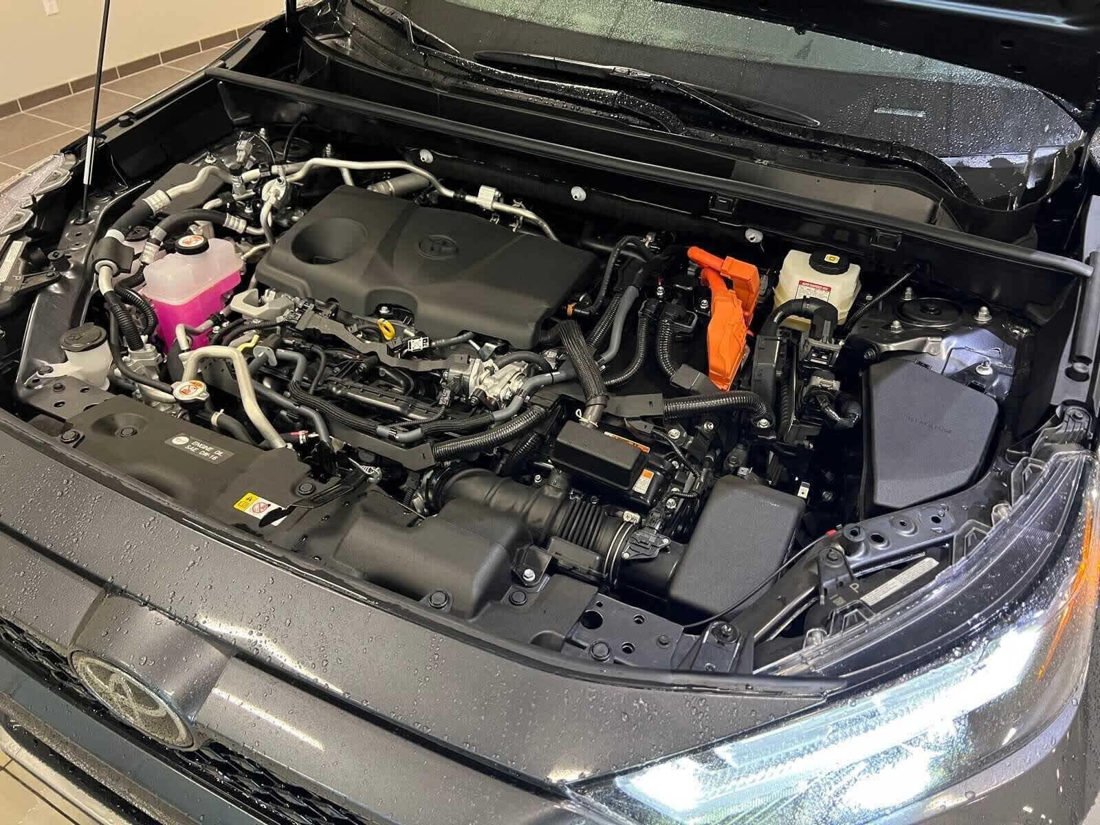 Thumbnail: 2025 Toyota RAV4 - 9