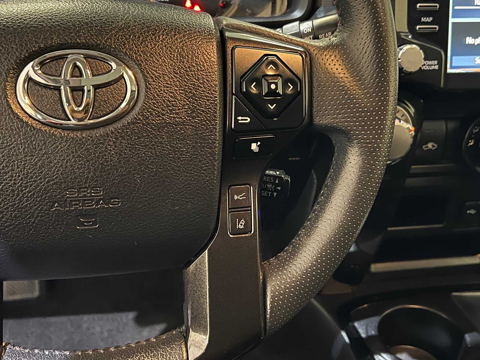 Thumbnail: 2021 Toyota 4Runner - 21