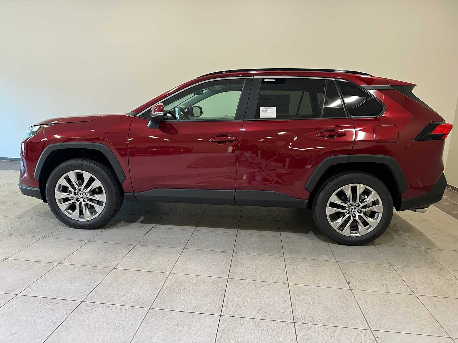 Thumbnail: 2025 Toyota RAV4 - 3