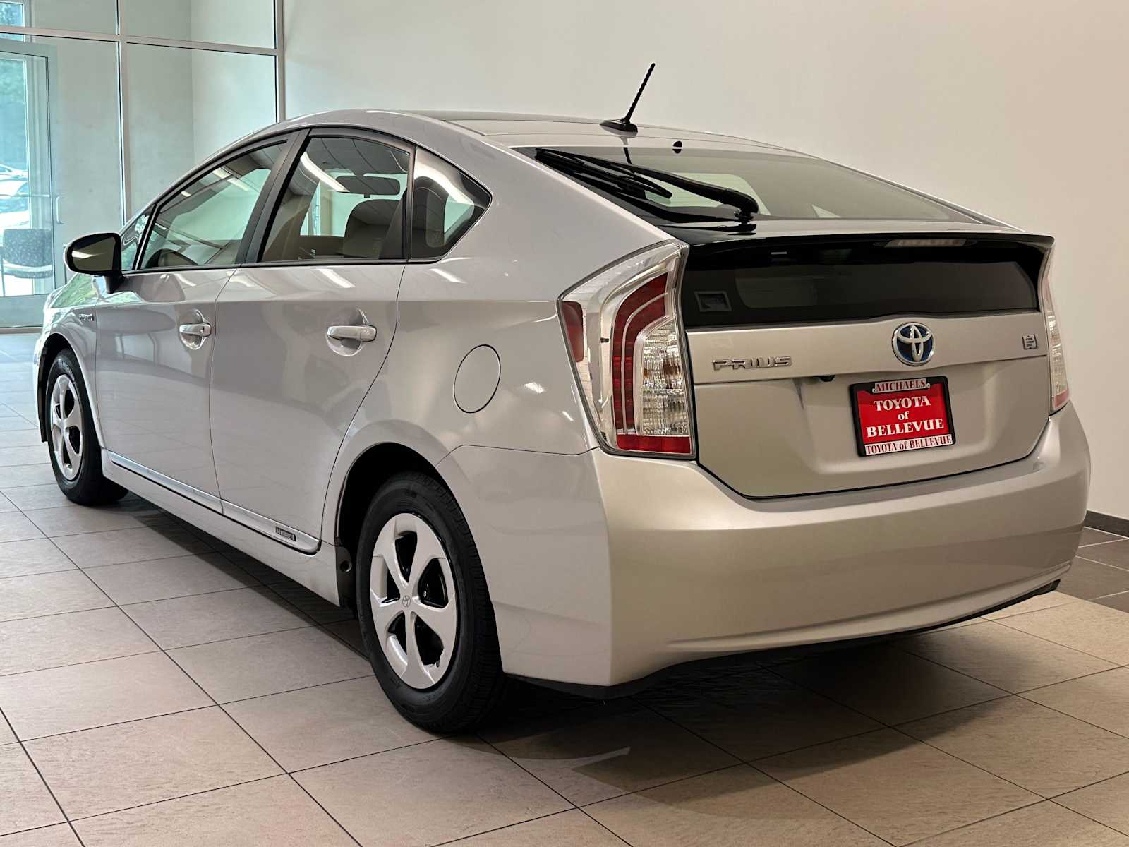 Thumbnail: 2012 Toyota Prius - 4
