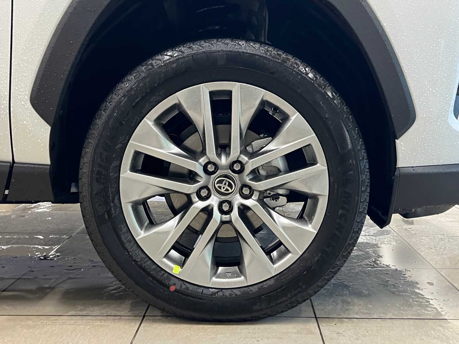 Thumbnail: 2025 Toyota RAV4 - 7