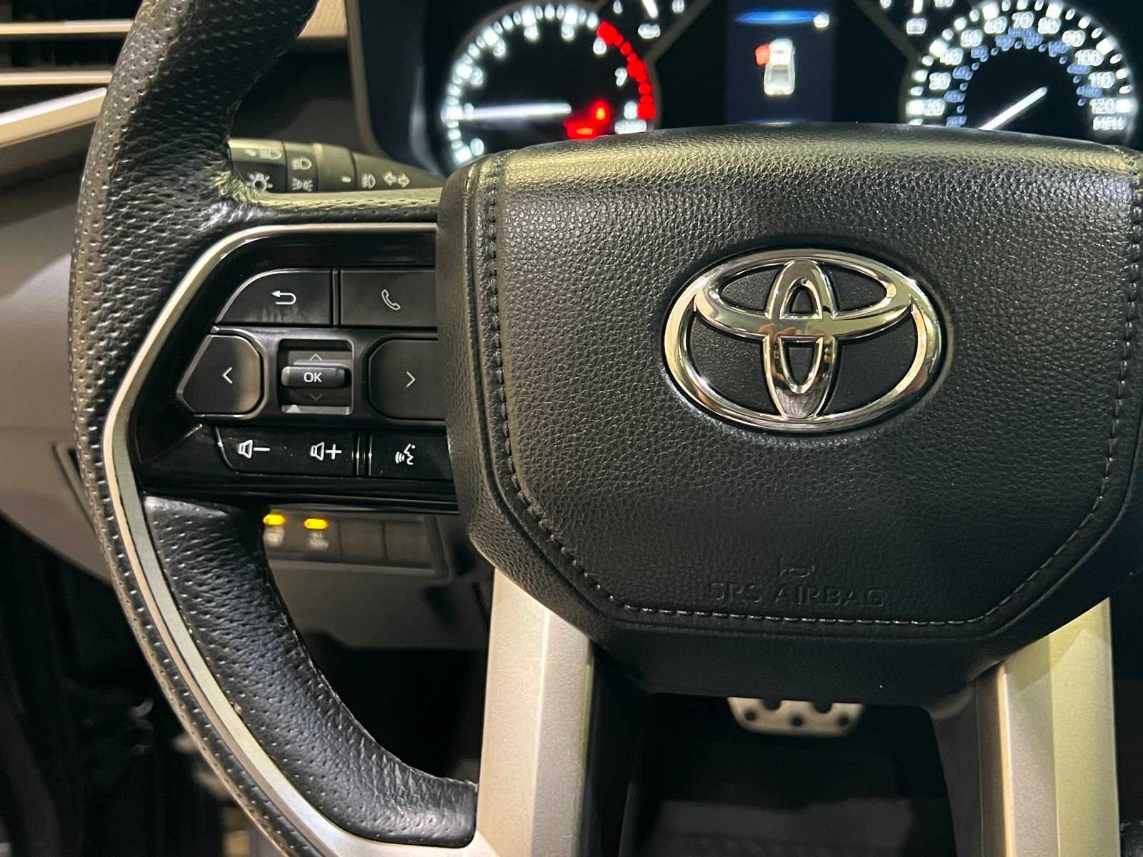 Thumbnail: 2022 Toyota Tundra - 22