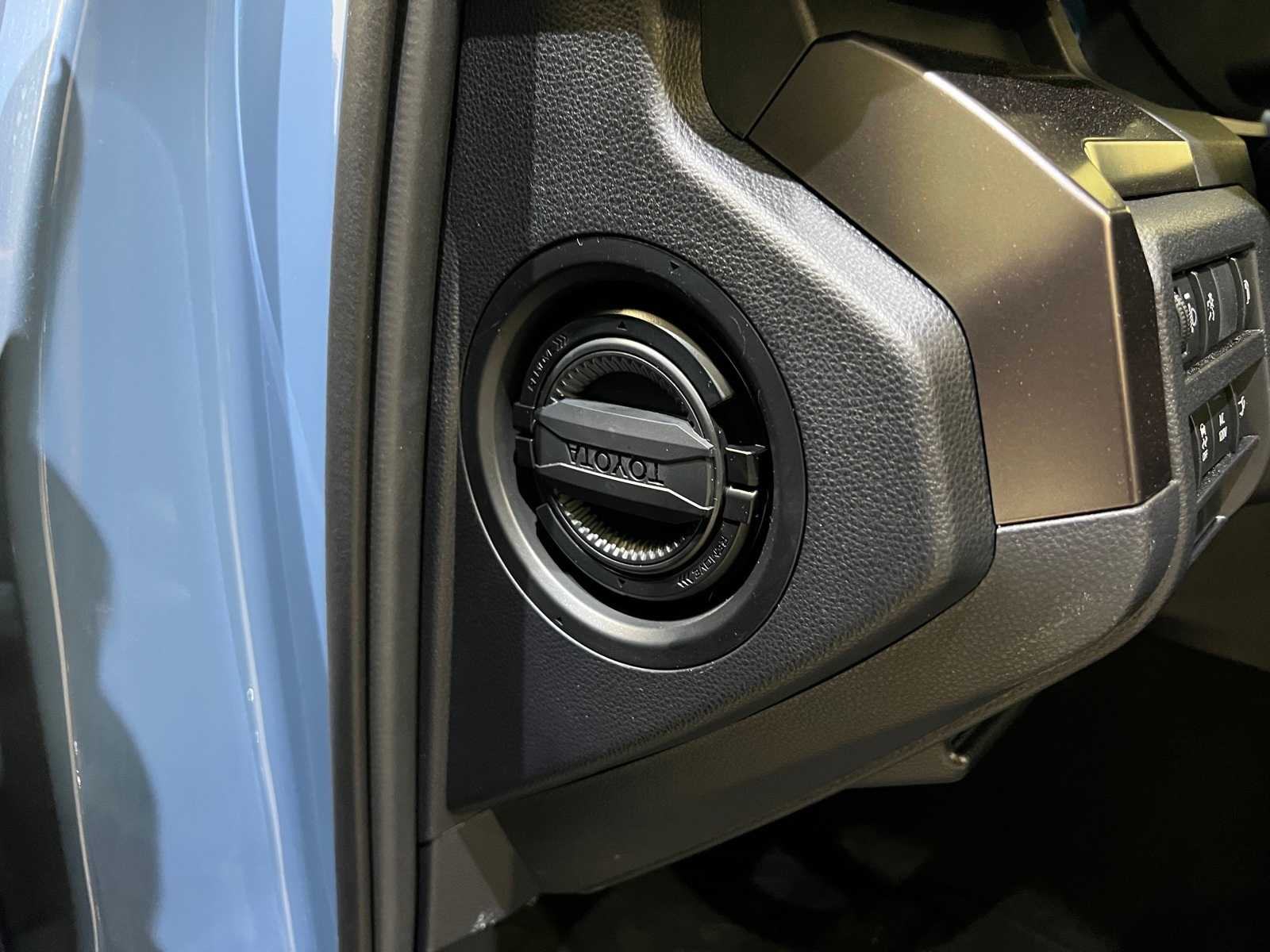 Thumbnail: 2025 Toyota 4Runner - 17