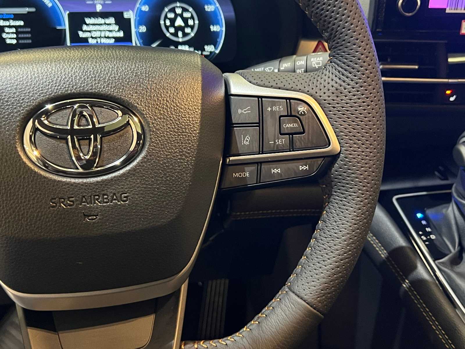 Thumbnail: 2025 Toyota Sienna - 21