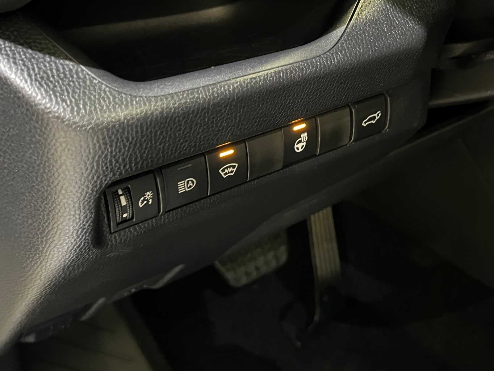 Thumbnail: 2025 Toyota RAV4 - 16