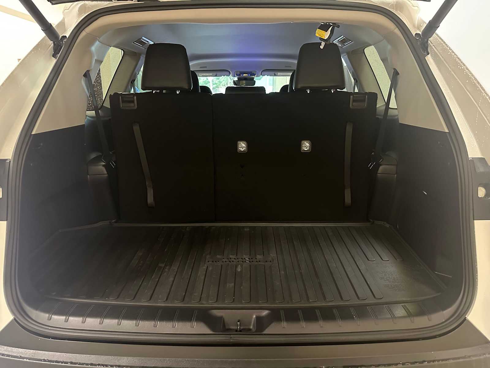 Thumbnail: 2025 Toyota Grand Highlander - 28