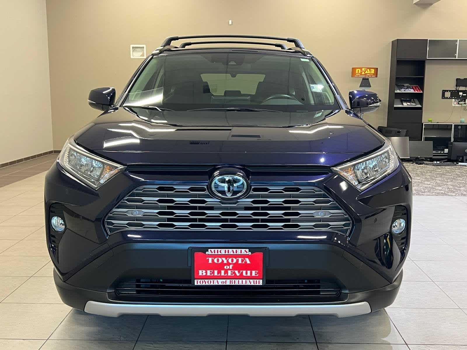 Thumbnail: 2021 Toyota RAV4 - 8