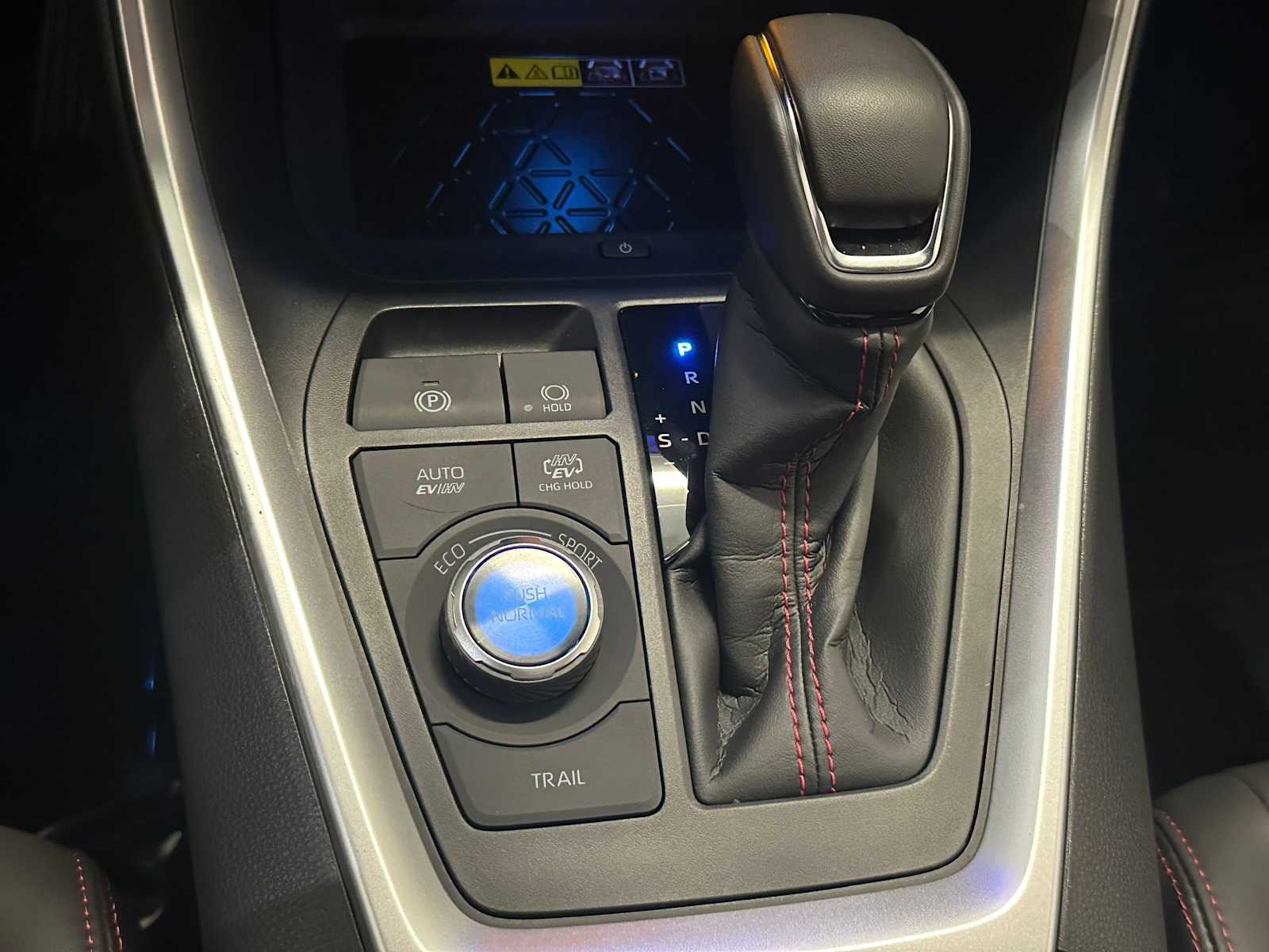 Thumbnail: 2025 Toyota RAV4 - 17