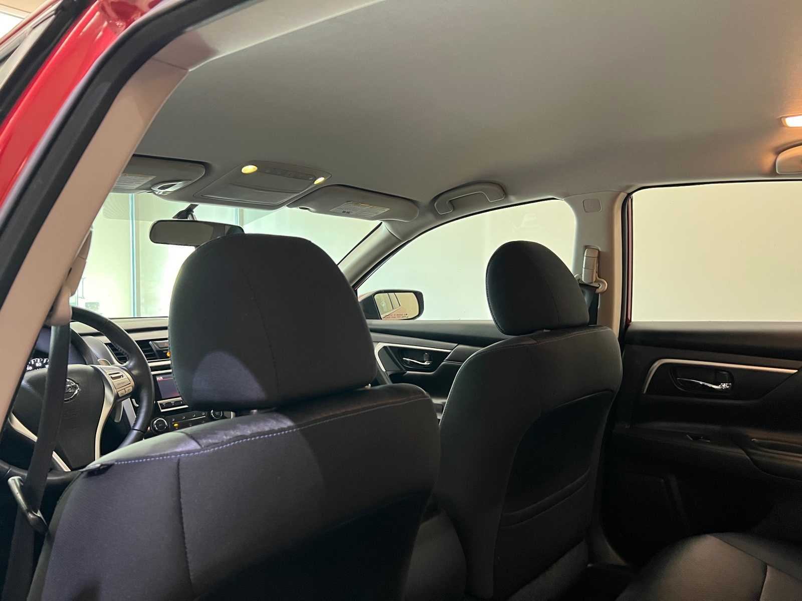 Thumbnail: 2018 Nissan Altima - 12