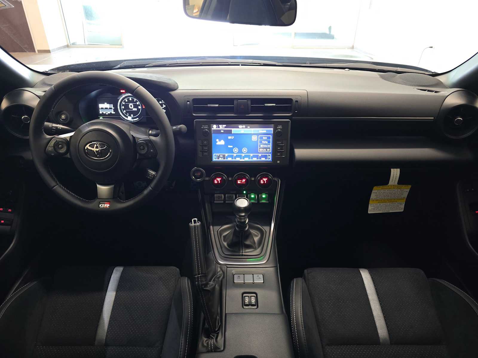 Thumbnail: 2026 Toyota GR86 - 10