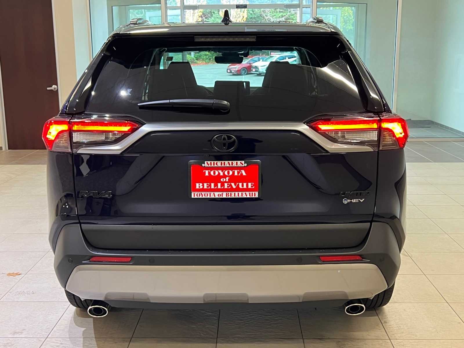 Thumbnail: 2025 Toyota RAV4 - 5