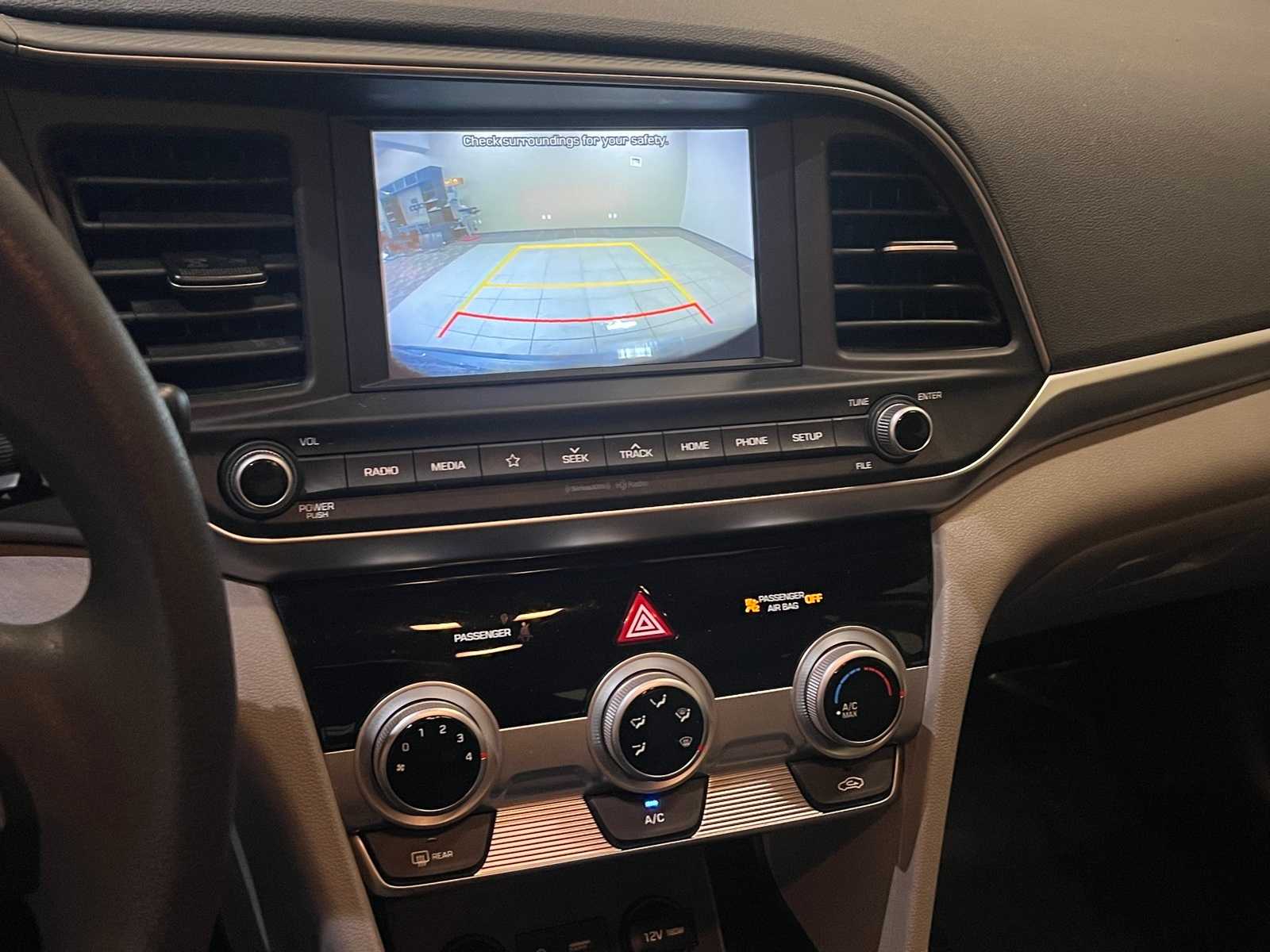 Thumbnail: 2019 Hyundai Elantra - 24