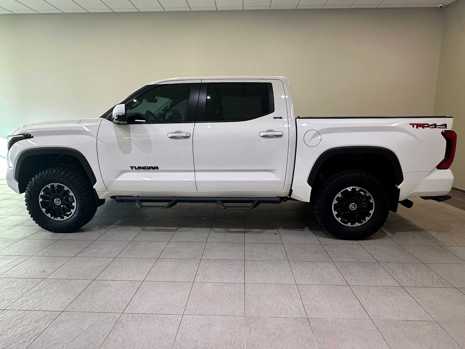 Thumbnail: 2024 Toyota Tundra - 3