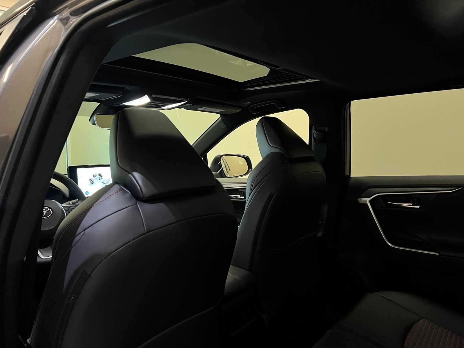 Thumbnail: 2025 Toyota RAV4 - 12