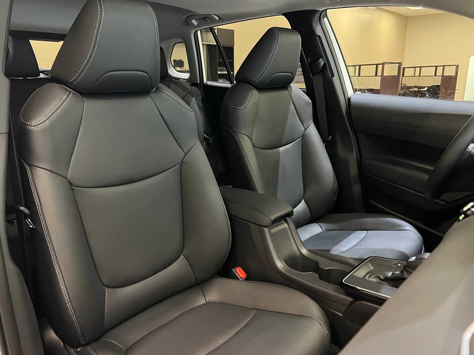 Thumbnail: 2026 Toyota Corolla Cross - 14