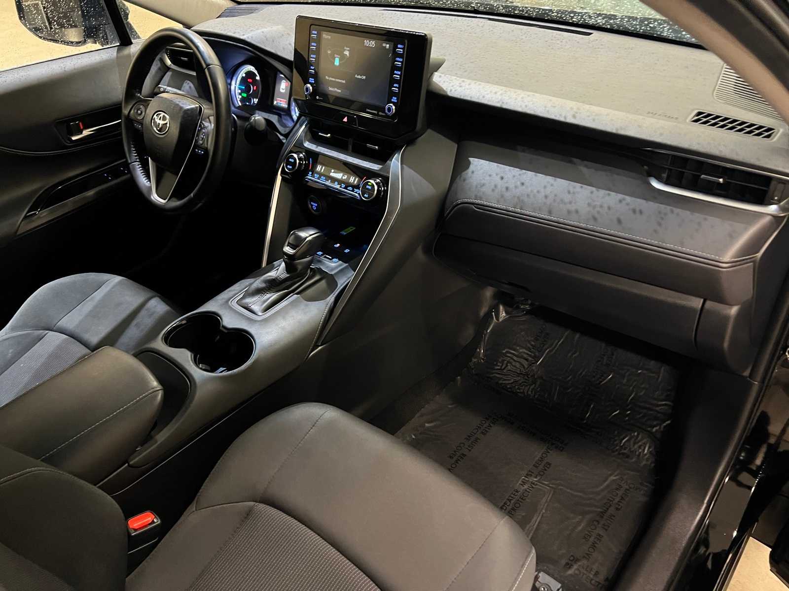 Thumbnail: 2022 Toyota Venza - 15