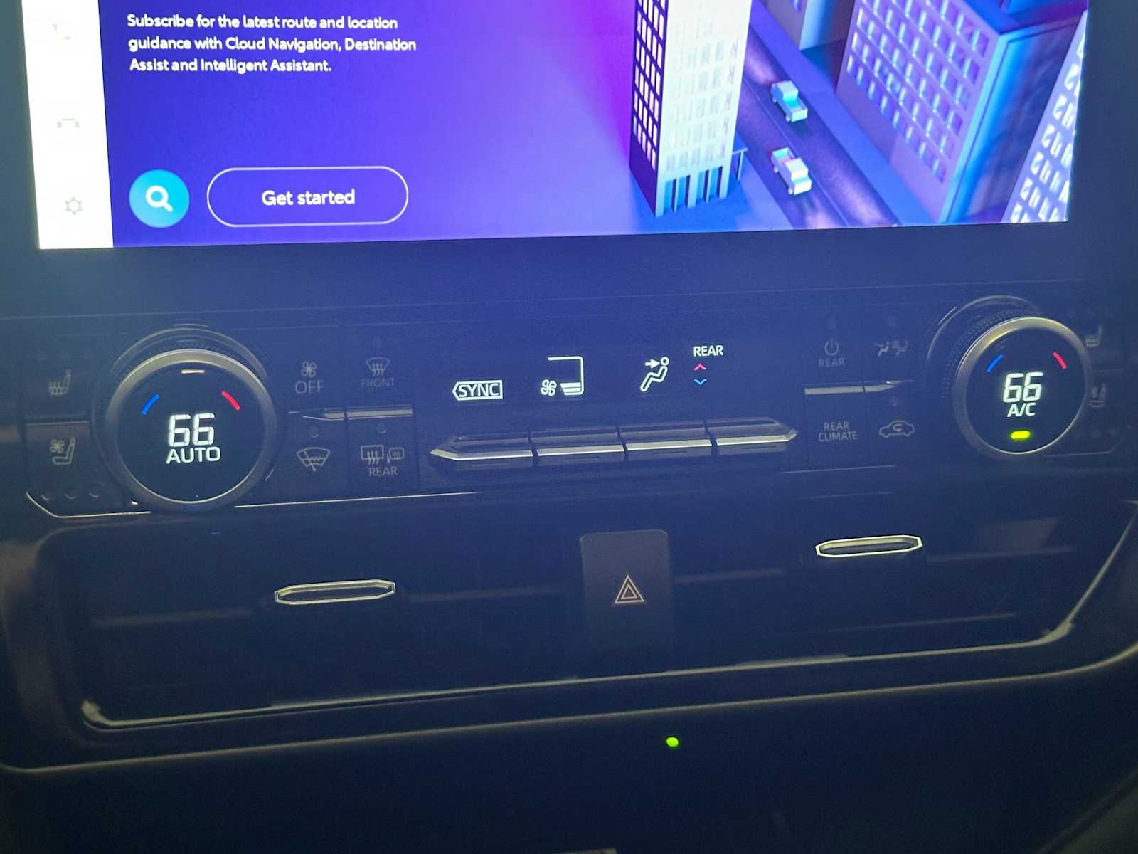 Thumbnail: 2023 Toyota Highlander - 15