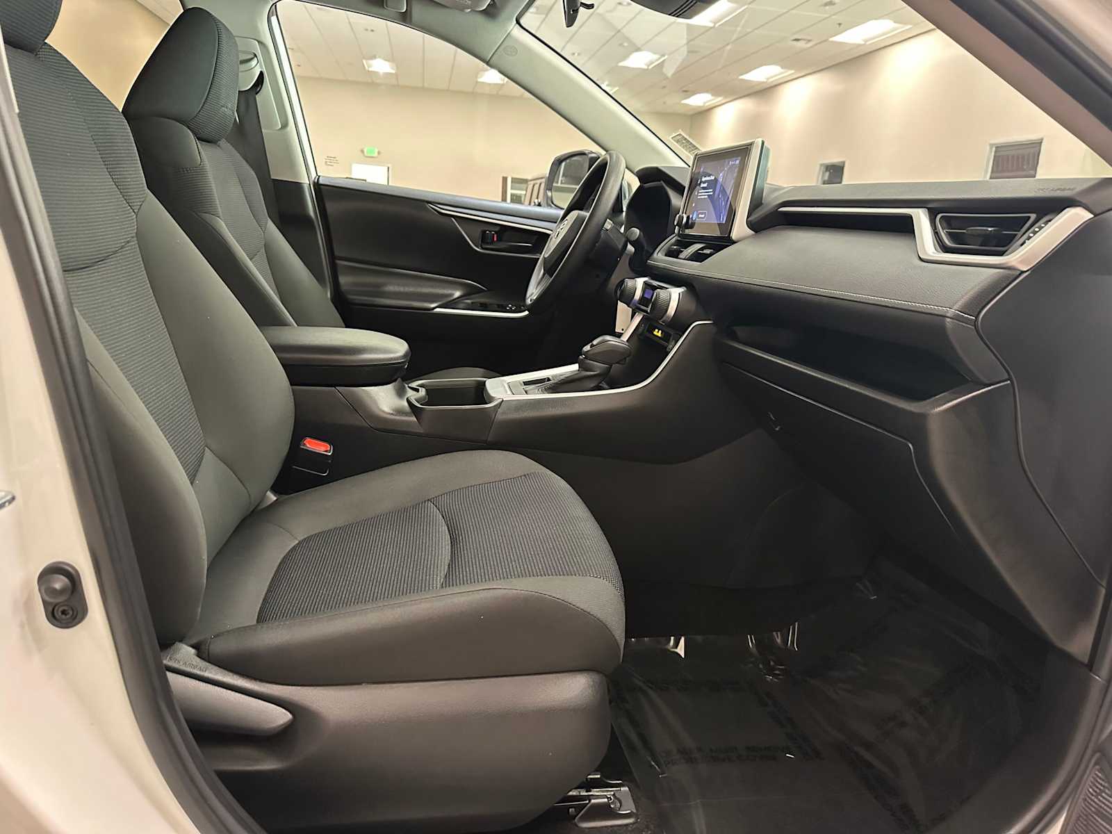 Thumbnail: 2024 Toyota RAV4 - 26