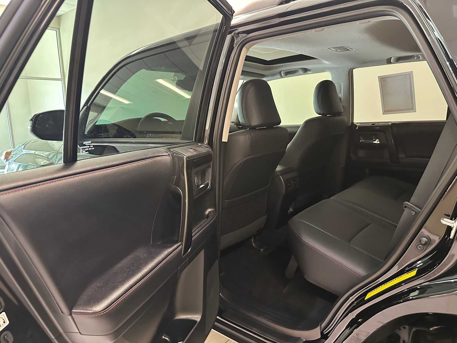 Thumbnail: 2023 Toyota 4Runner - 25