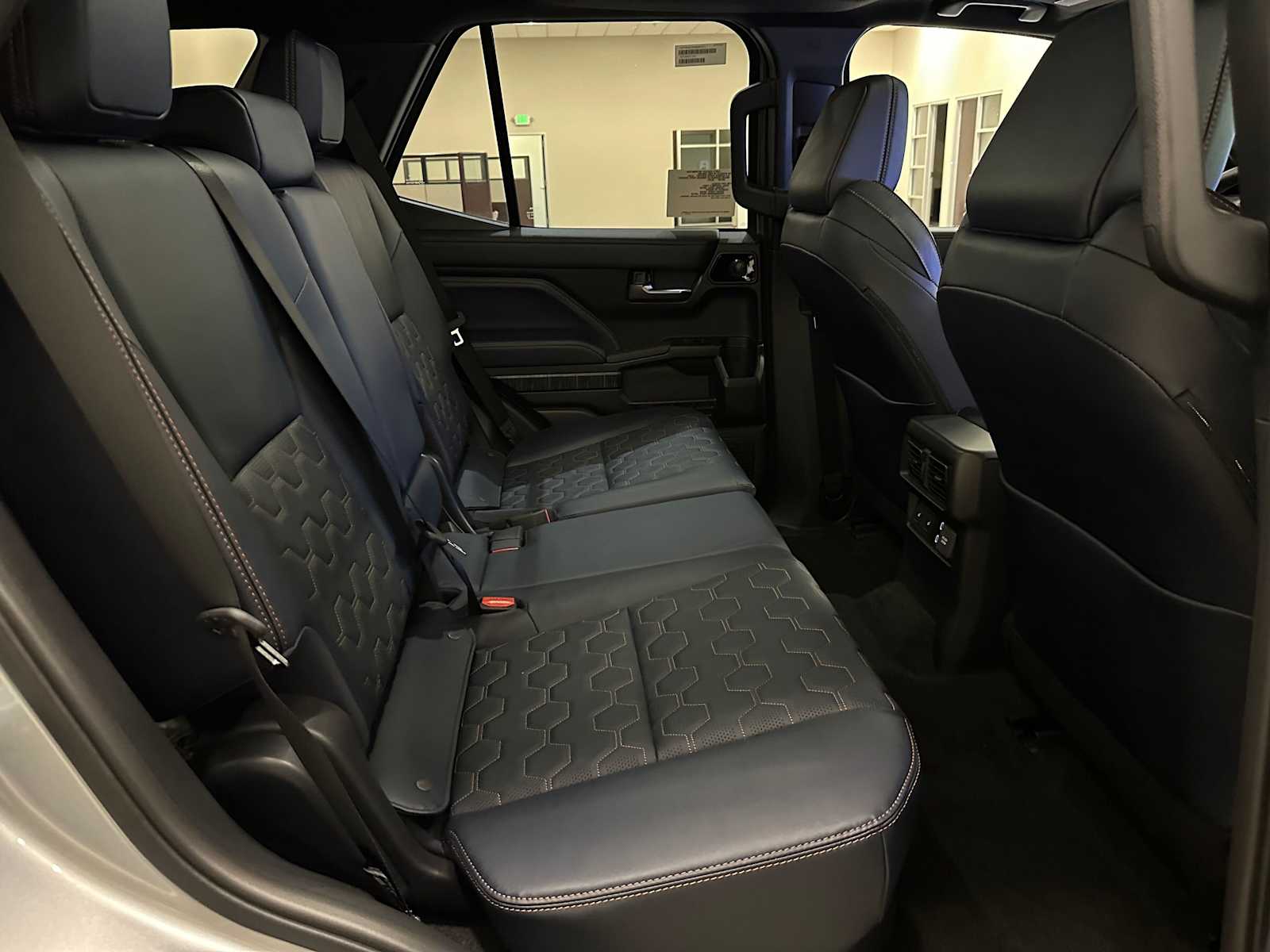 Thumbnail: 2026 Toyota 4Runner - 25