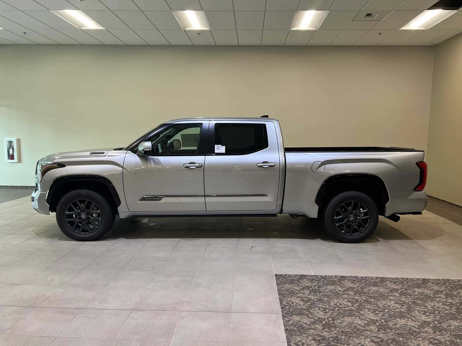 Thumbnail: 2025 Toyota Tundra - 3