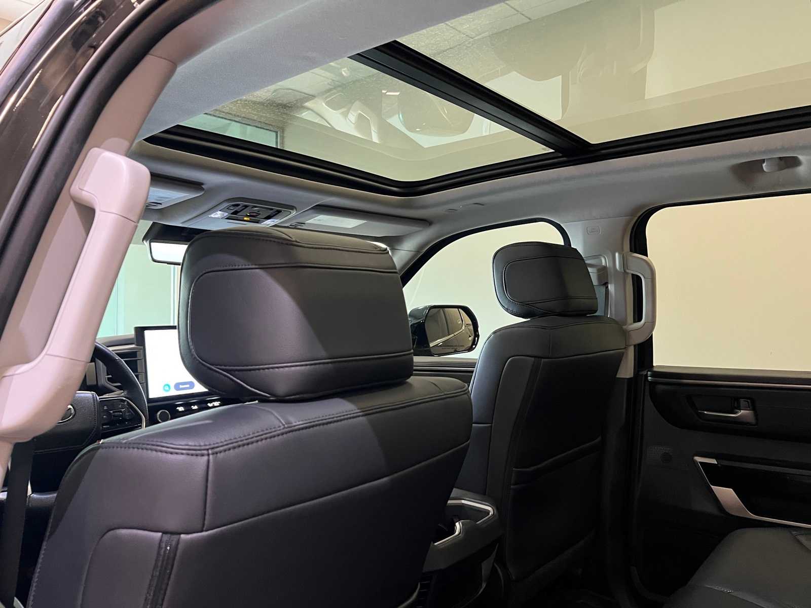 Thumbnail: 2022 Toyota Tundra - 12