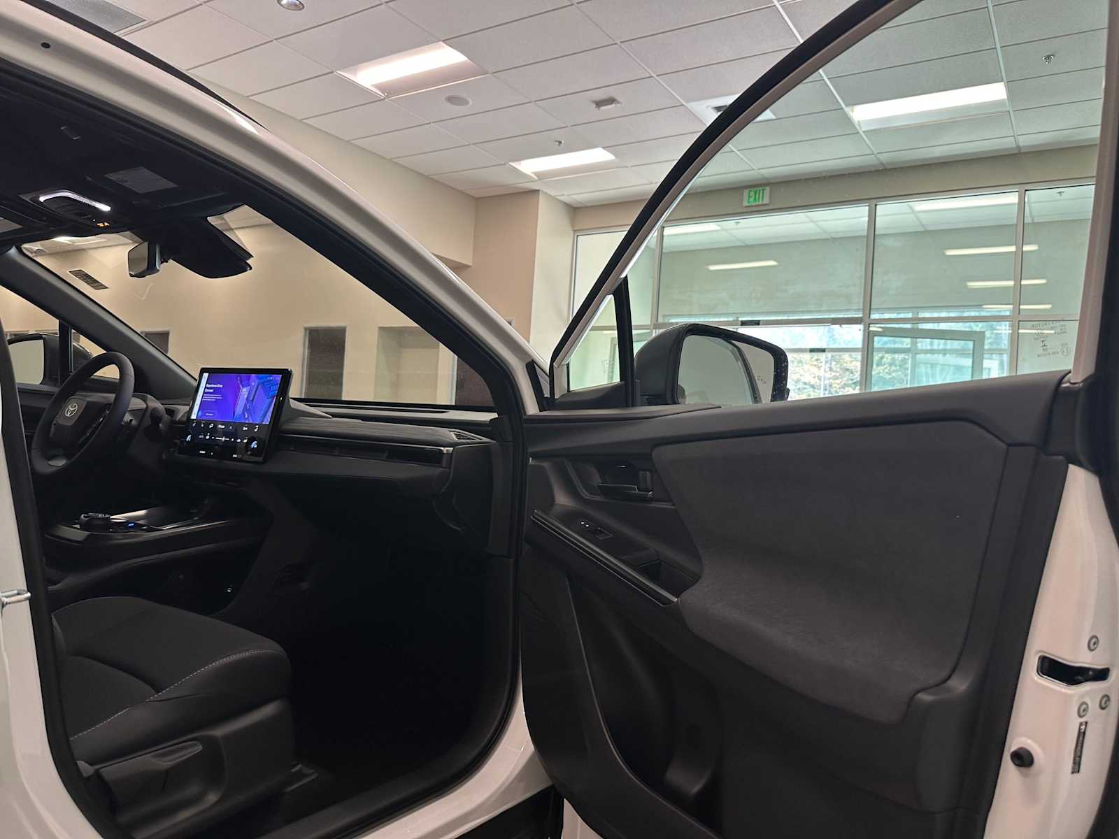 Thumbnail: 2026 Toyota C-HR - 26