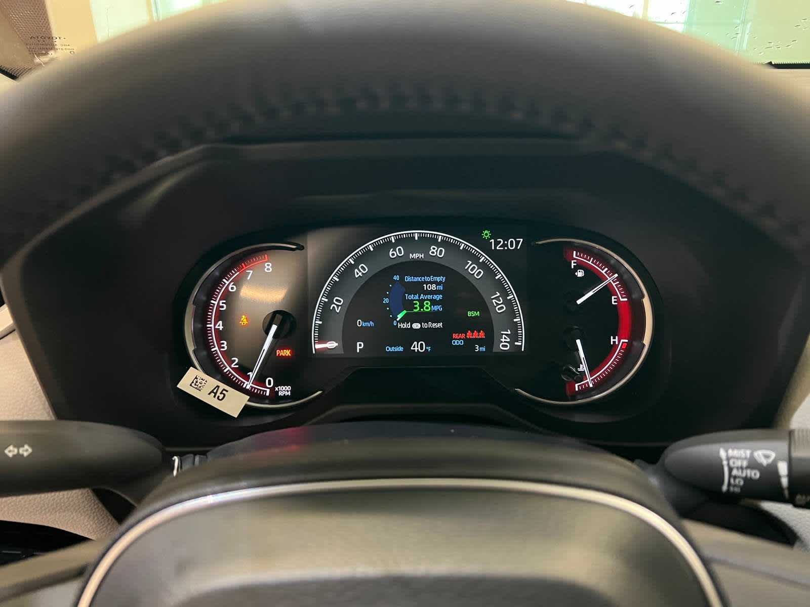 Thumbnail: 2025 Toyota RAV4 - 21