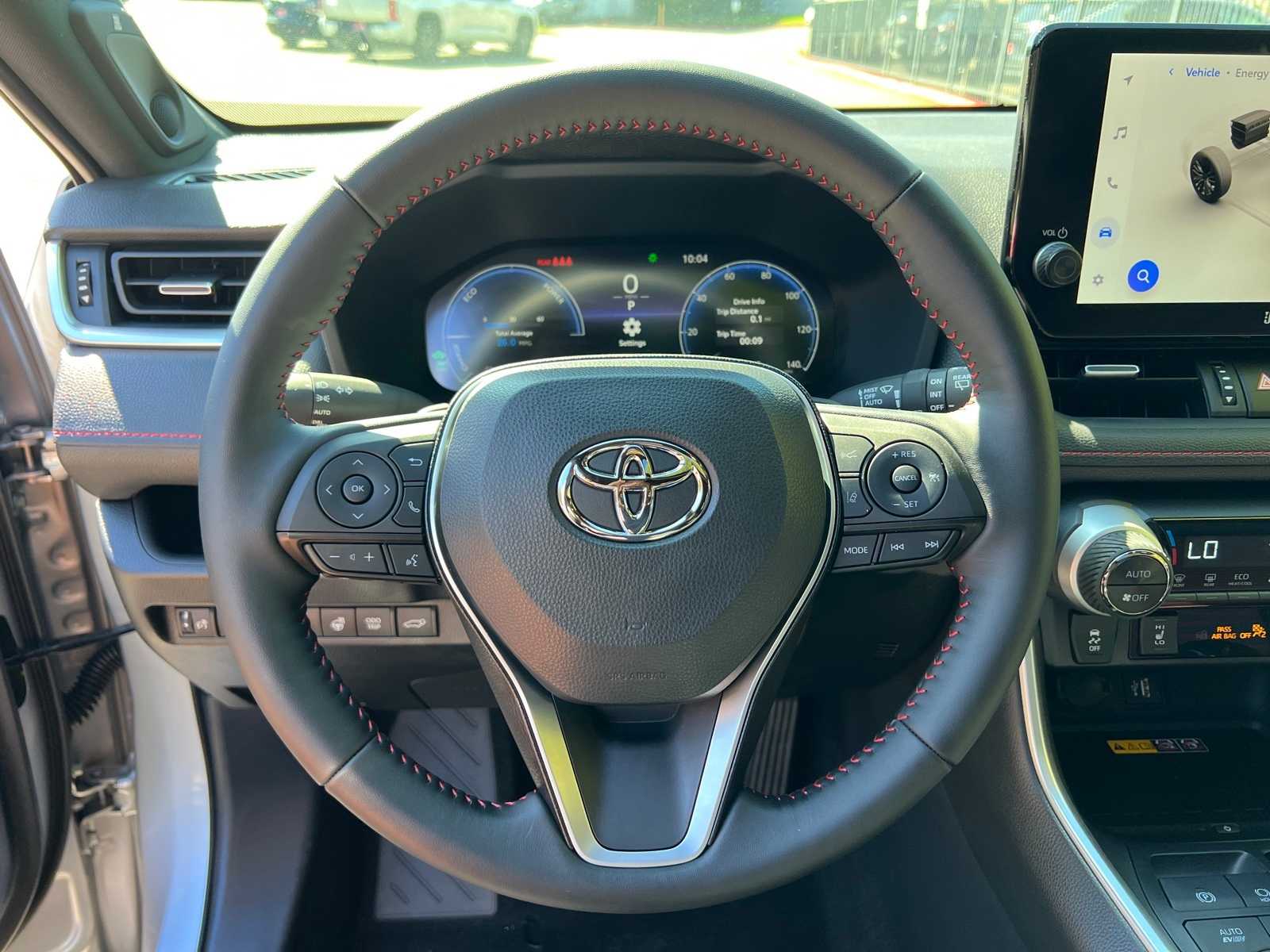 2025 Toyota RAV4 XSE 20