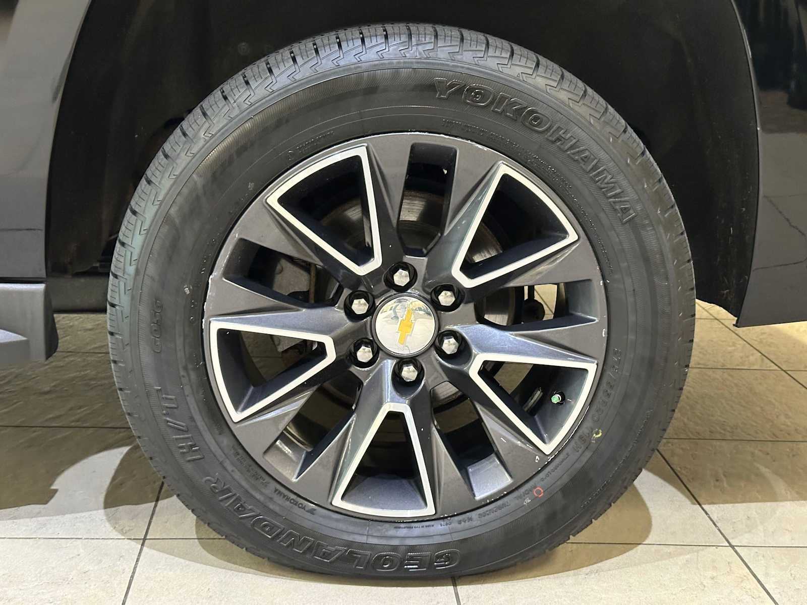 Thumbnail: 2015 Chevrolet Suburban - 8