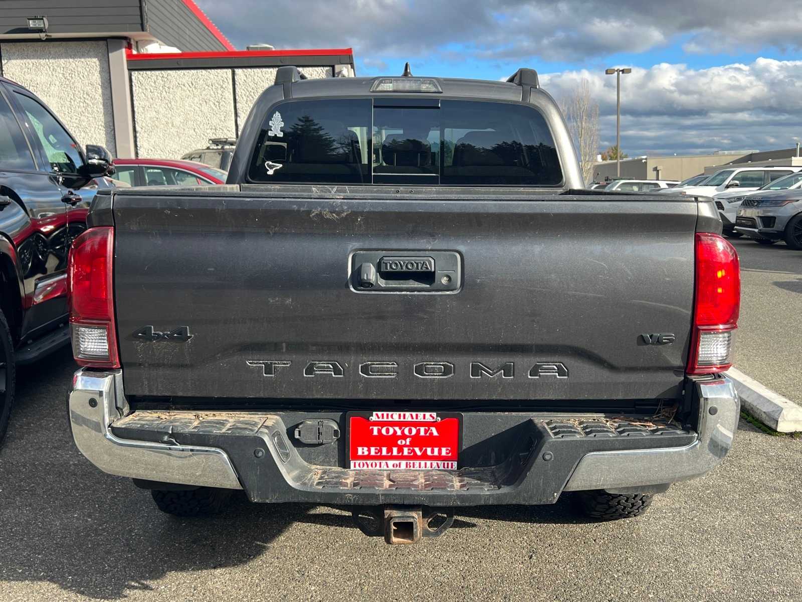 Thumbnail: 2019 Toyota Tacoma - 8