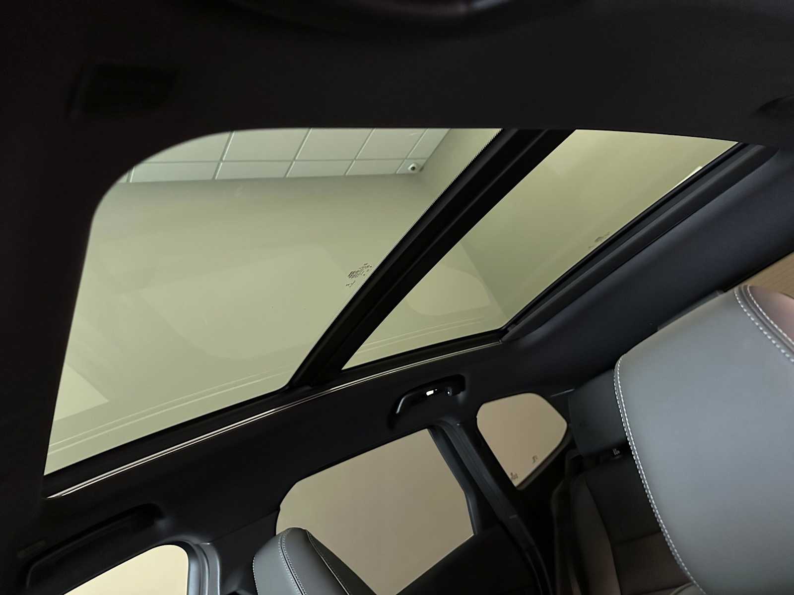 Thumbnail: 2024 BMW X1 - 20