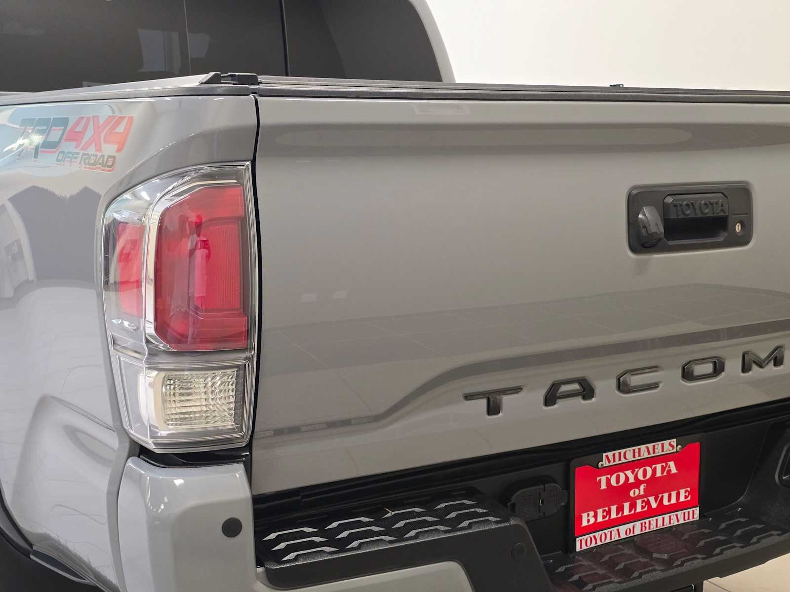 Thumbnail: 2021 Toyota Tacoma - 7