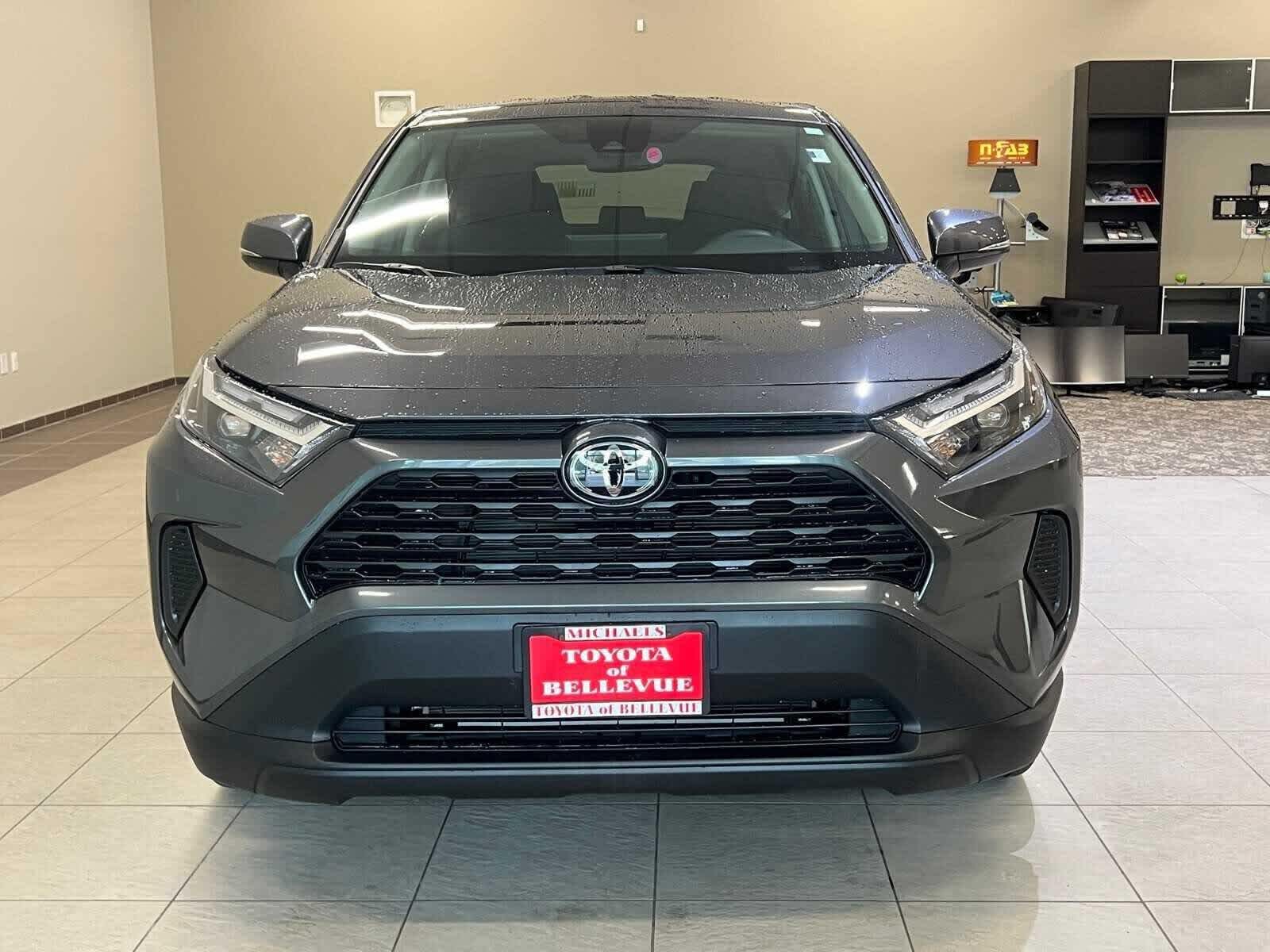 Thumbnail: 2023 Toyota RAV4 - 8