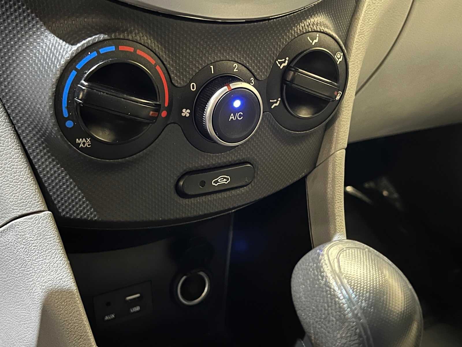 Thumbnail: 2017 Hyundai Accent - 24