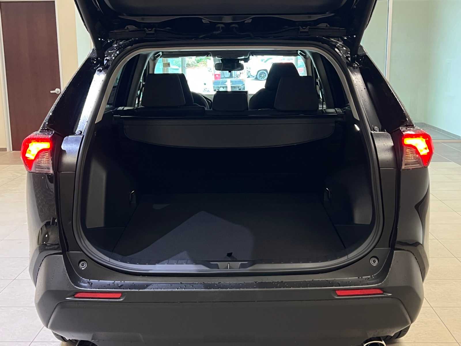 Thumbnail: 2025 Toyota RAV4 - 30