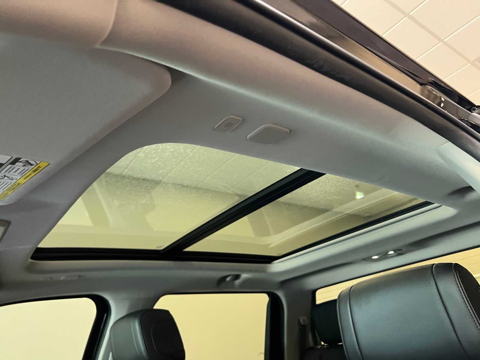 Thumbnail: 2022 Toyota Tundra - 17